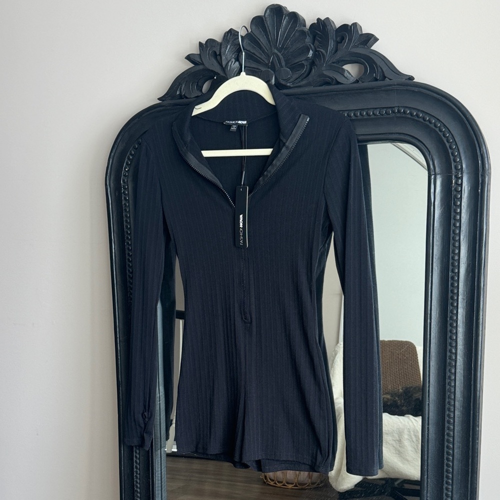 NWT Fashion Nova Black Long Sleeve Jumpsuit